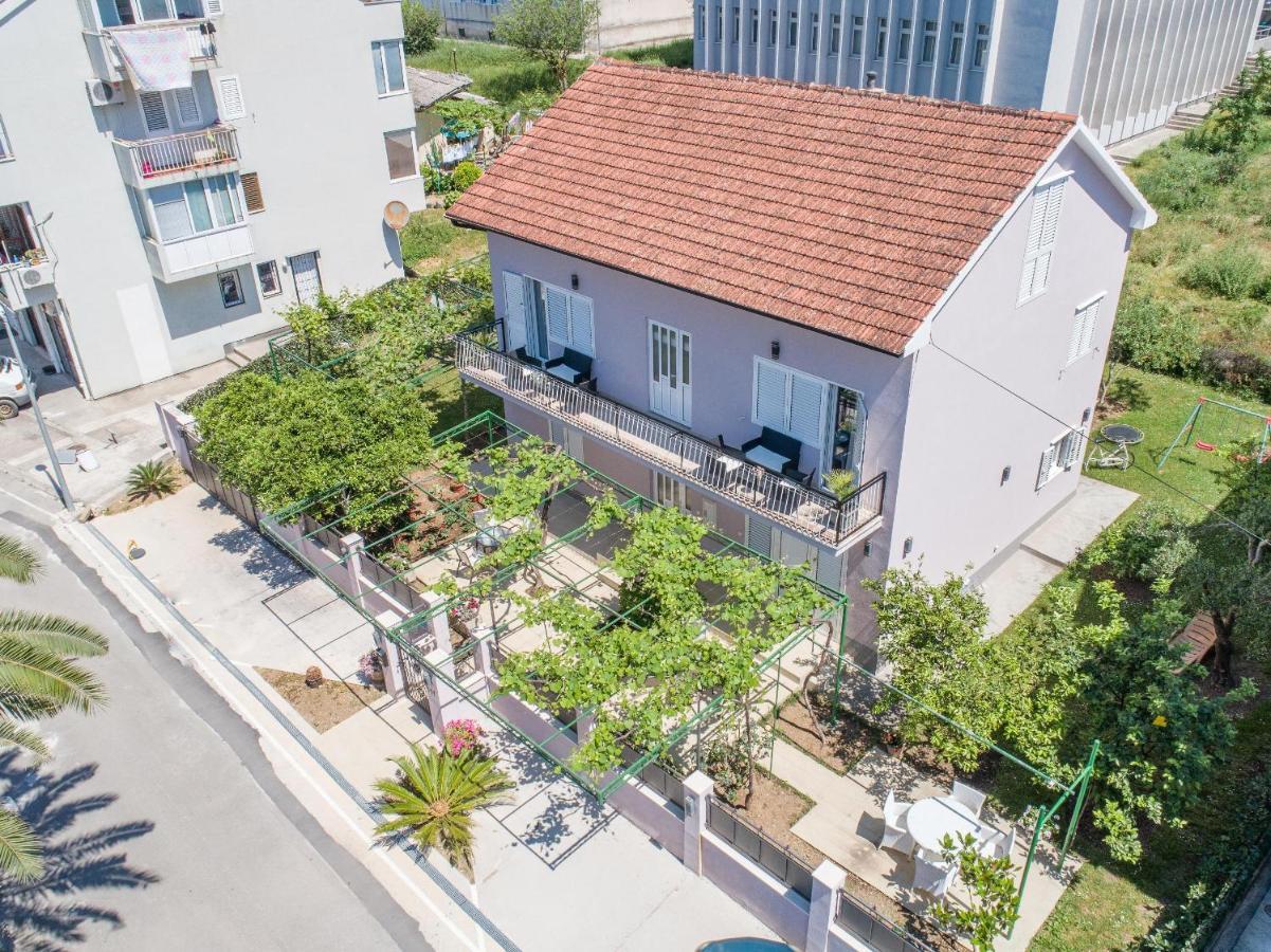 Ioannis Apartments 티바트 외부 사진